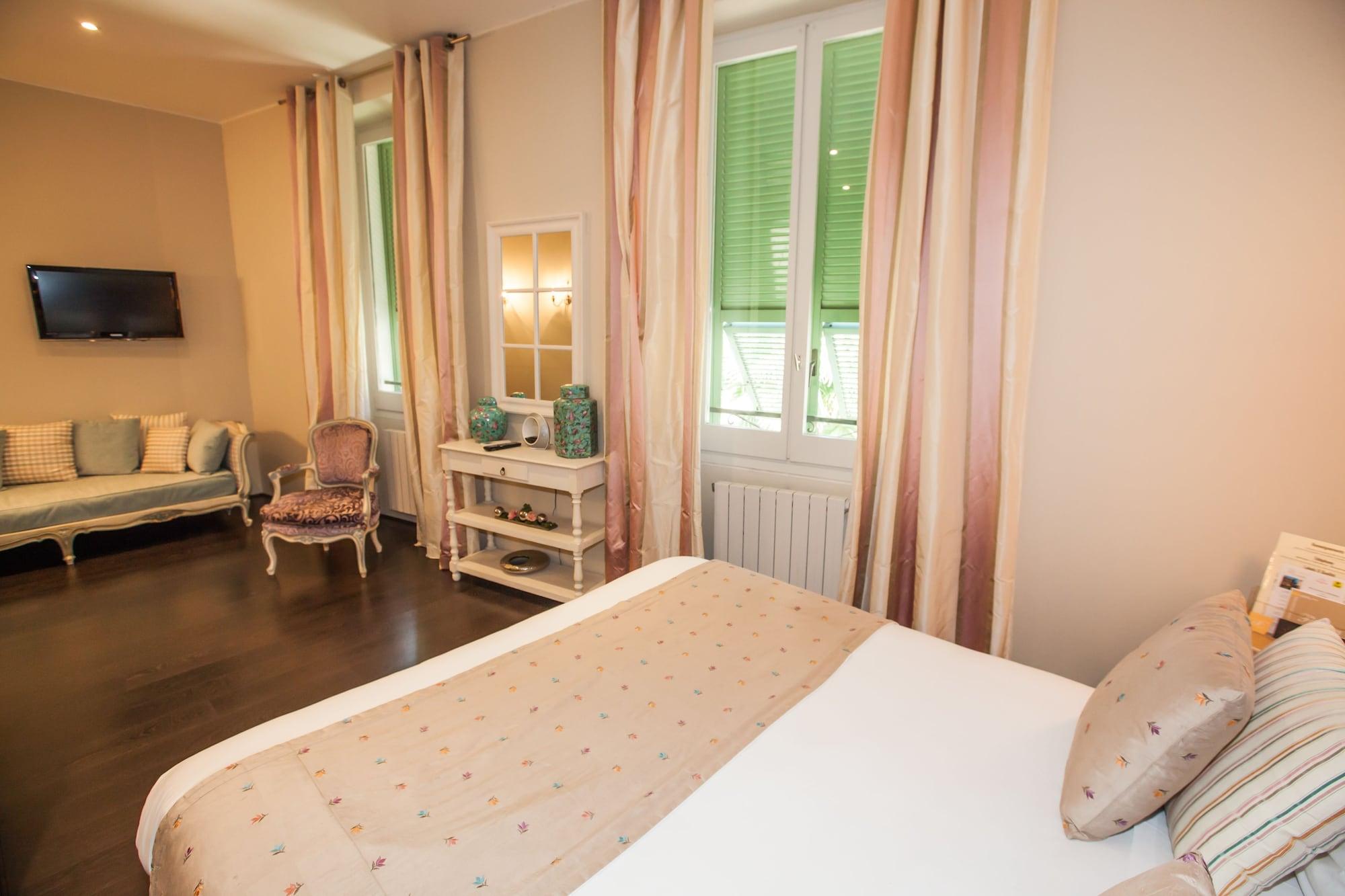 Paris Rome Hotel Menton Bagian luar foto