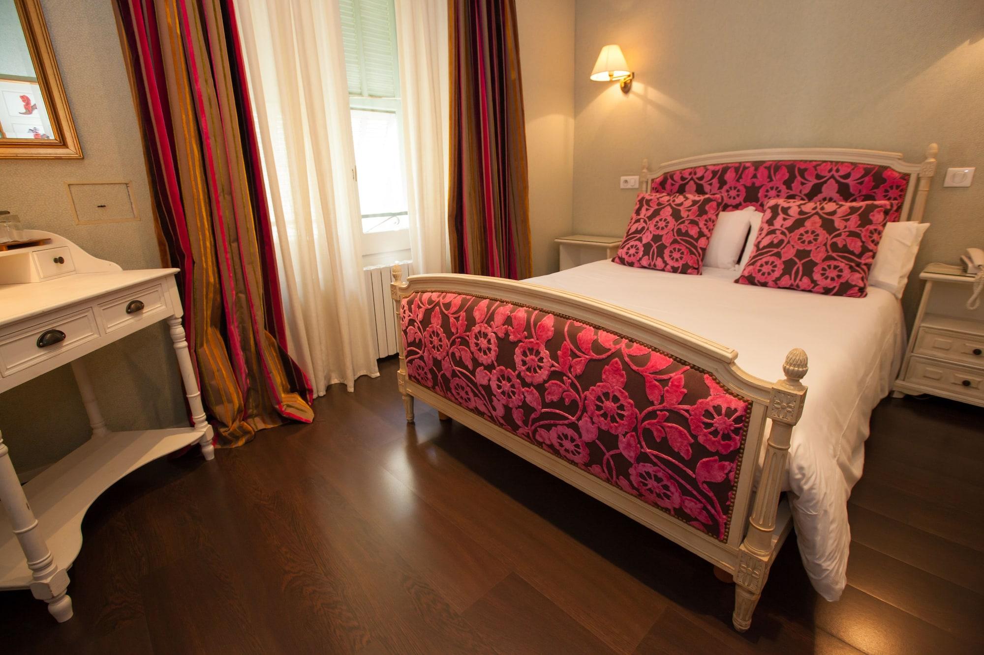 Paris Rome Hotel Menton Bagian luar foto