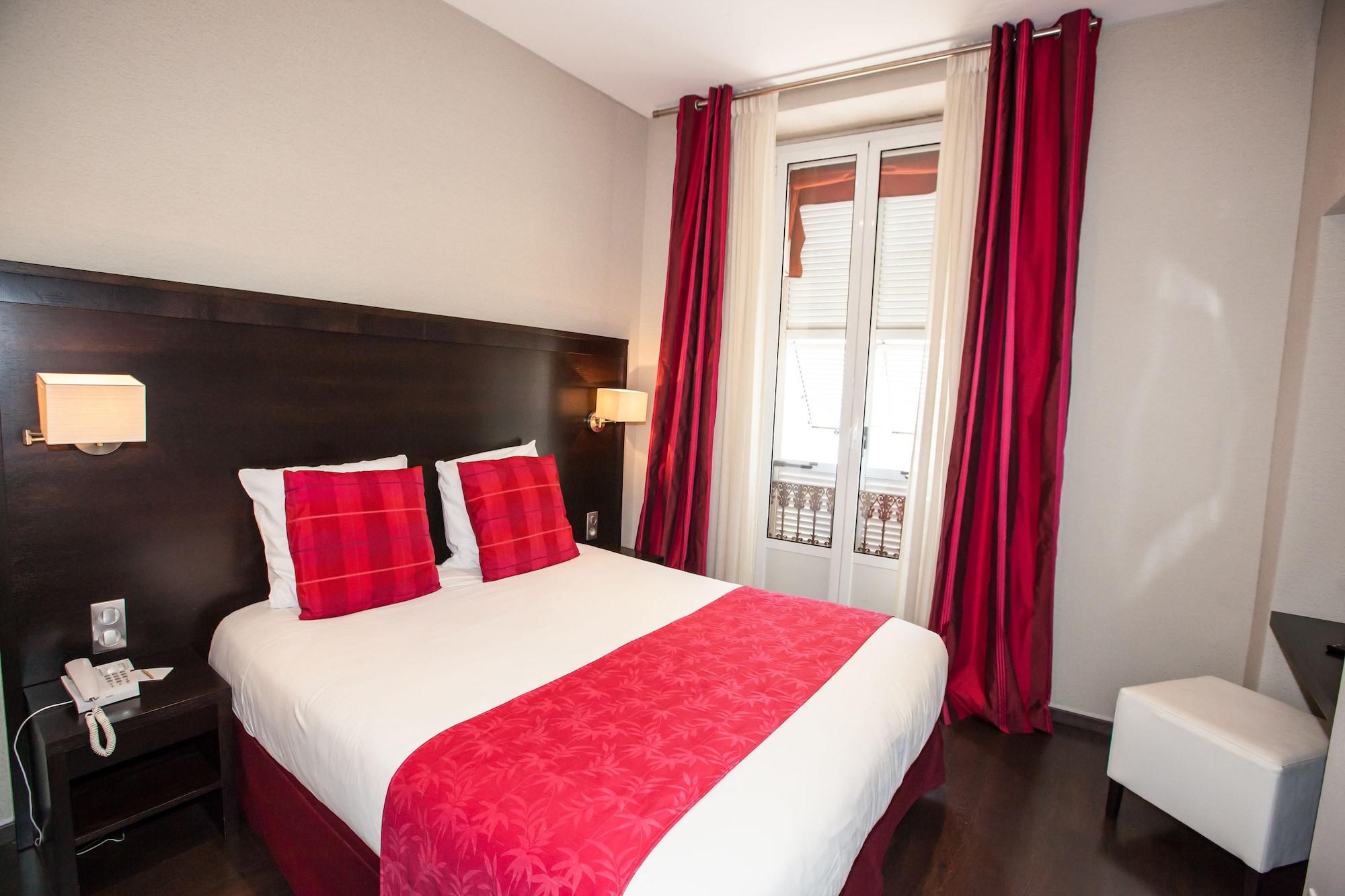 Paris Rome Hotel Menton Bagian luar foto