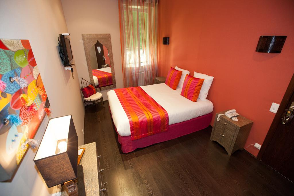 Paris Rome Hotel Menton Bagian luar foto