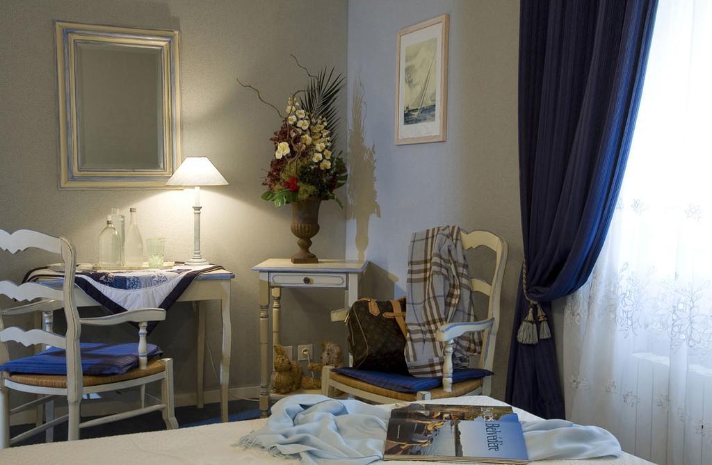Paris Rome Hotel Menton Bagian luar foto