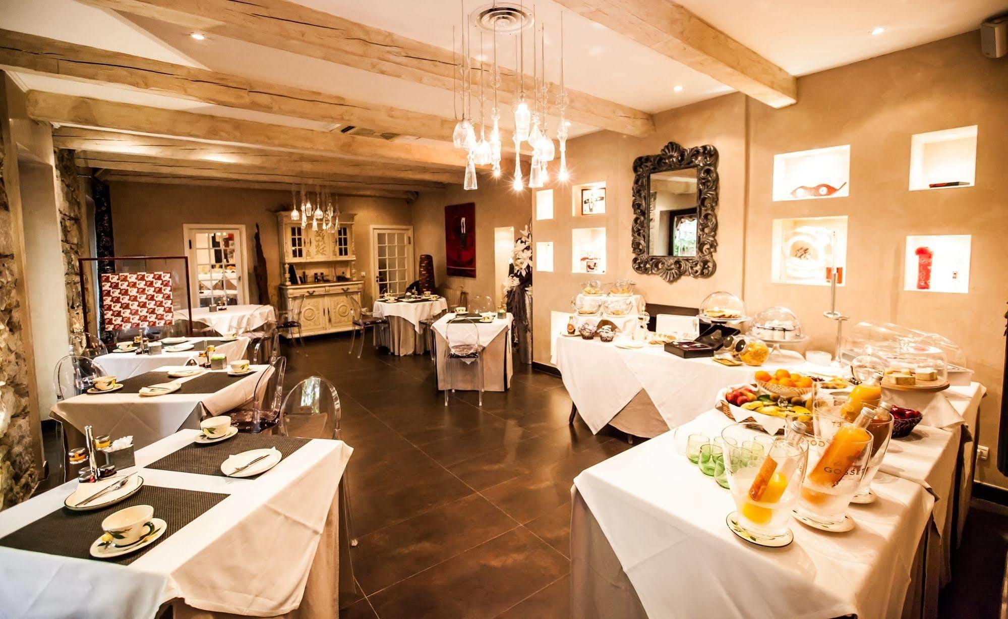 Paris Rome Hotel Menton Bagian luar foto